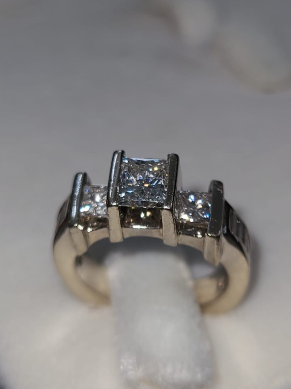 18K White Gold Genuine Mined Diamond Ring ✨💍